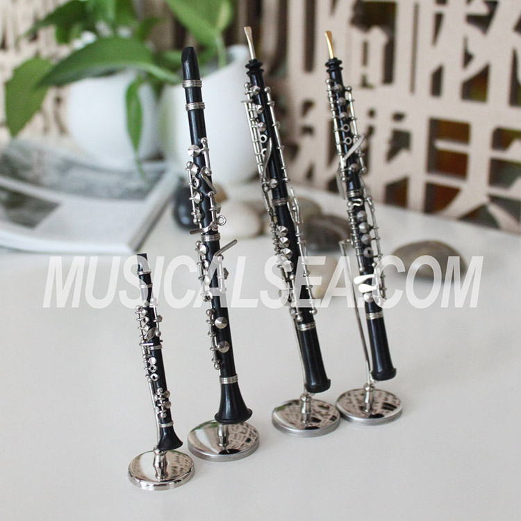 metal miniature musical instrument